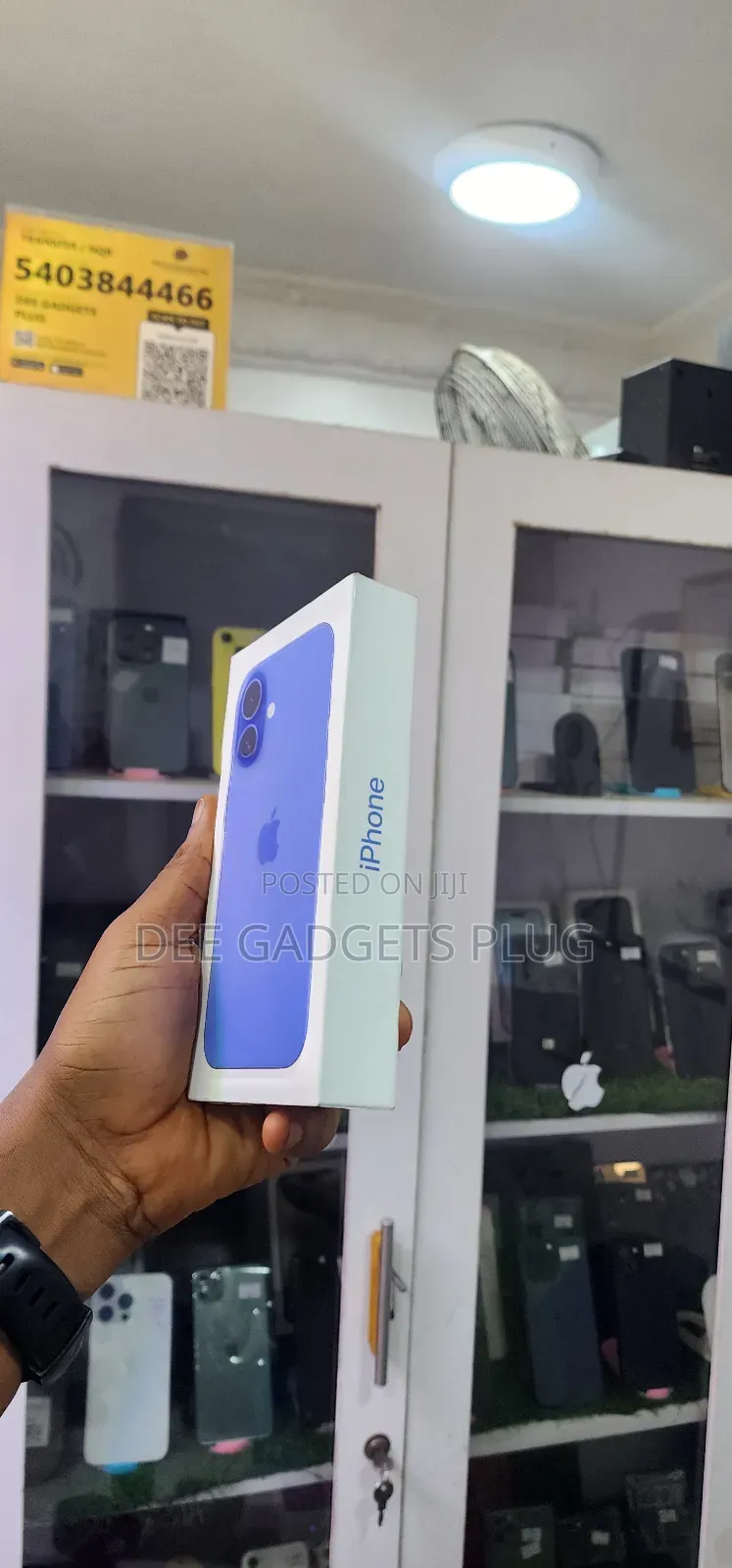 New Apple iPhone 16 128 GB Blue