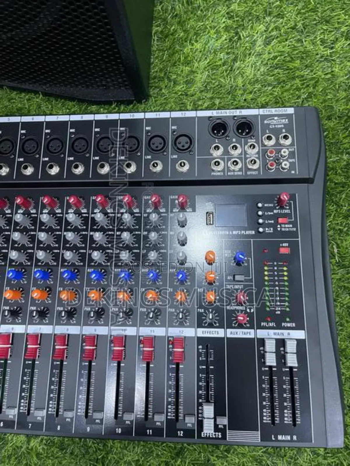 Yamaha 12 Channels Console Mixer