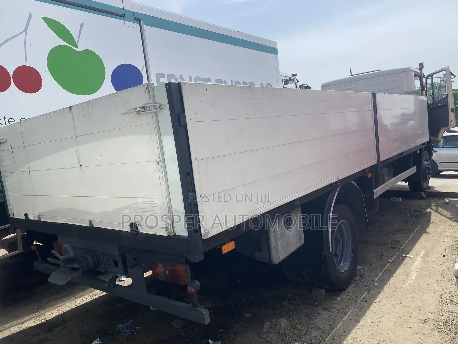 Mercedes Benz 1320 Track