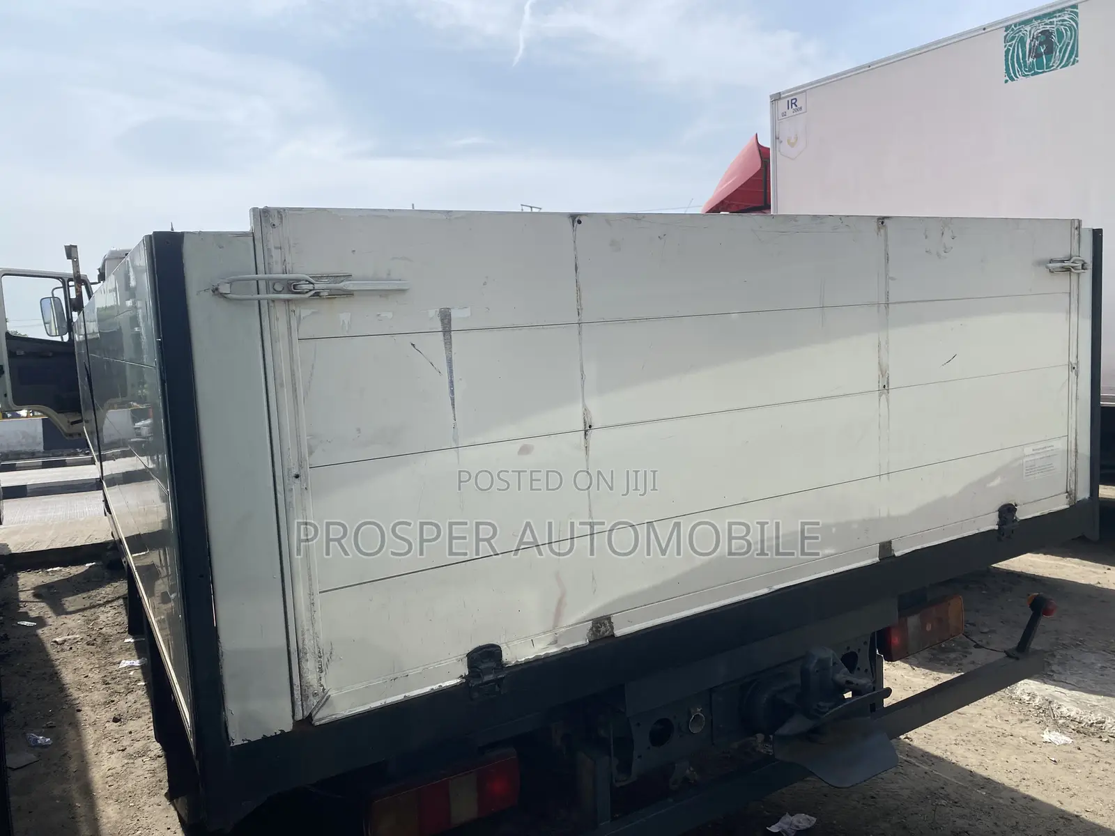 Mercedes Benz 1320 Track
