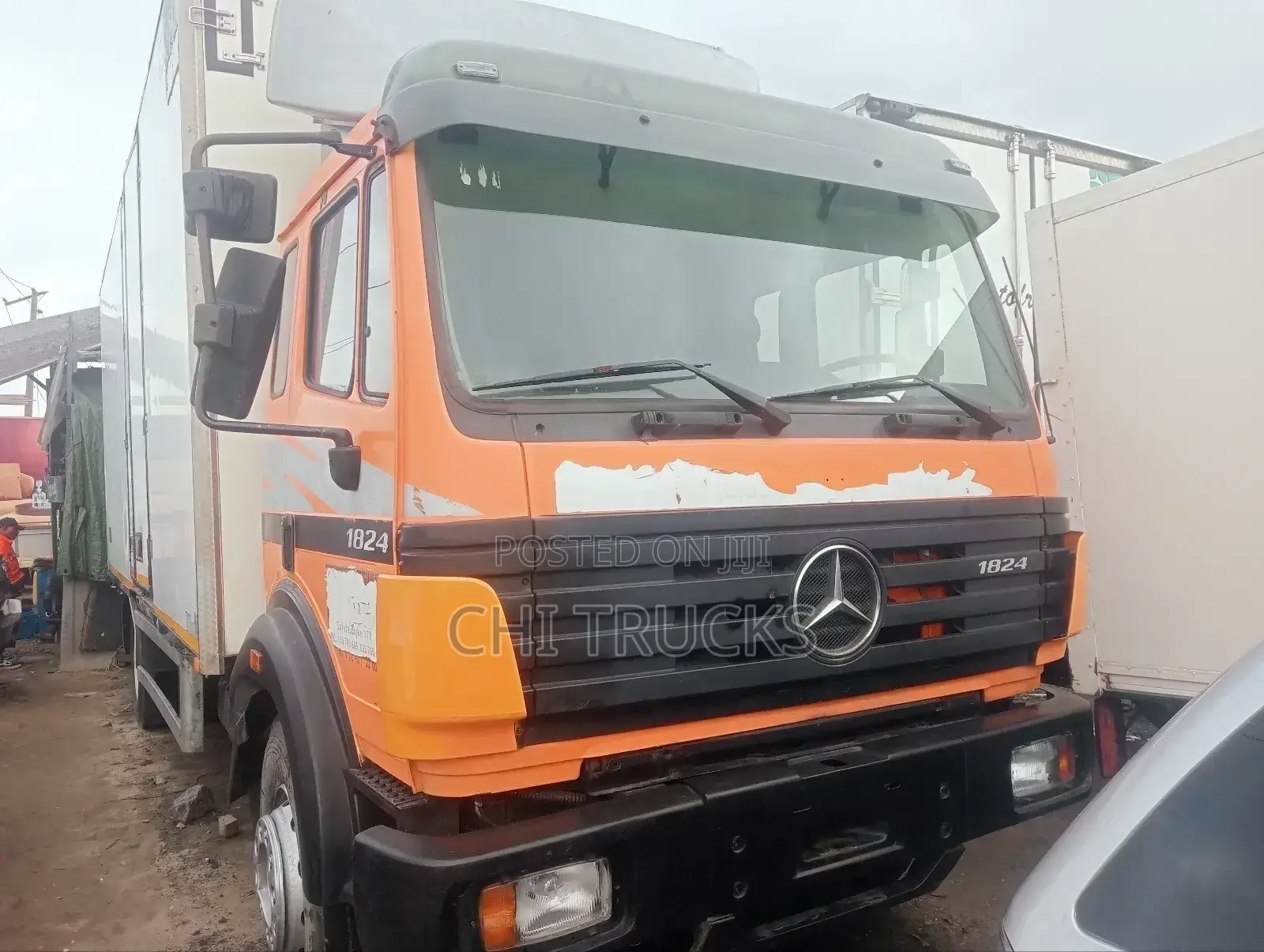 Mercedes Benz 18tons Cargo Truck 2000 Orange