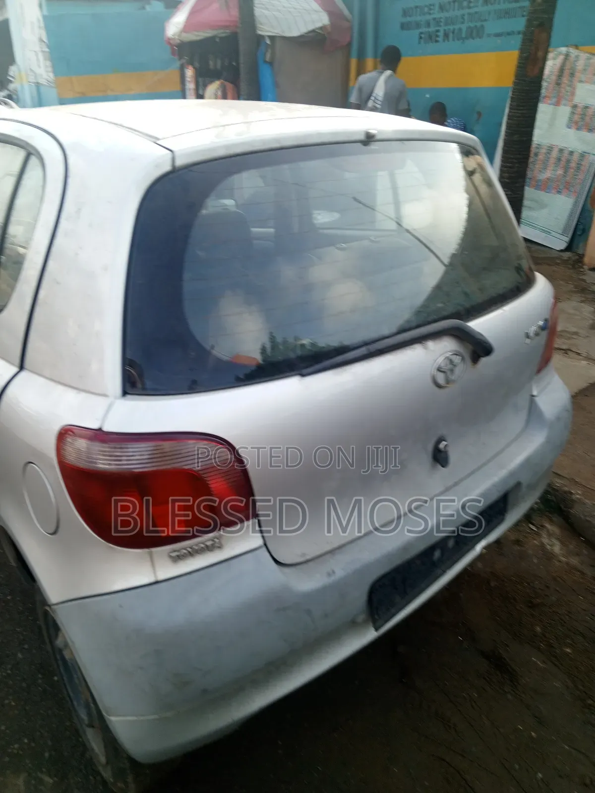 Toyota Yaris 1999- 2002 Back Glass
