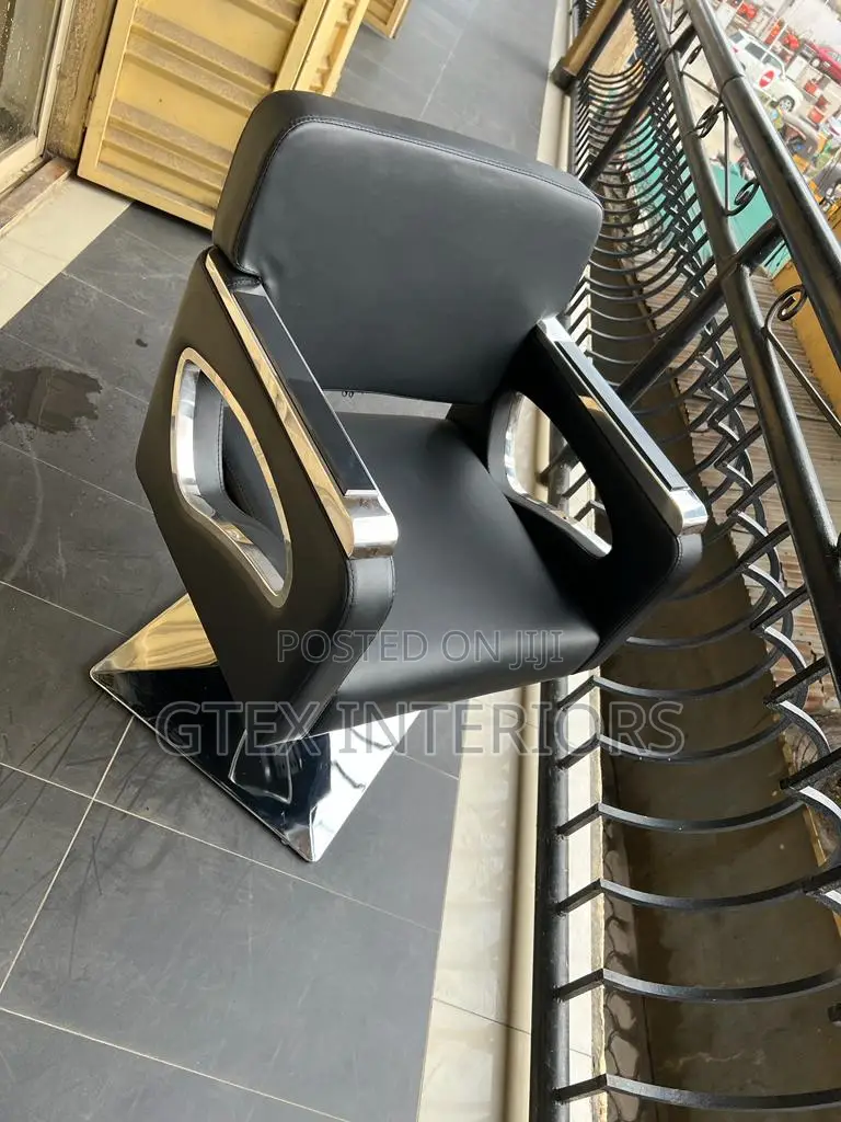 Executive Saloon Chair