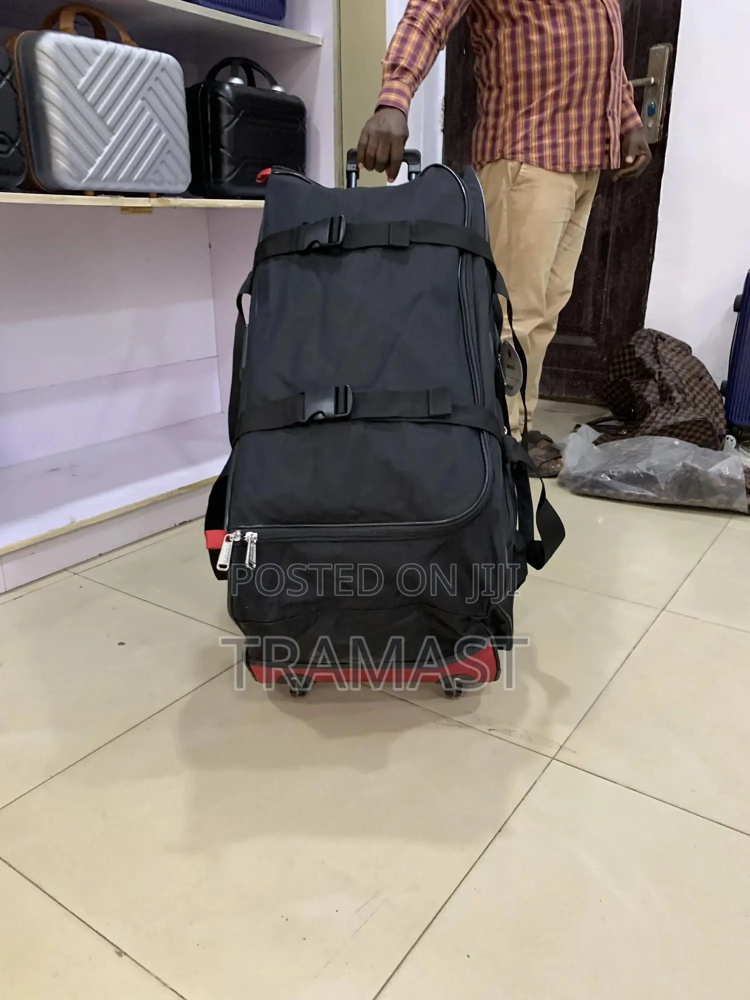 Quality Black Duffle Bag With Trolley In Ikeja, Lagos