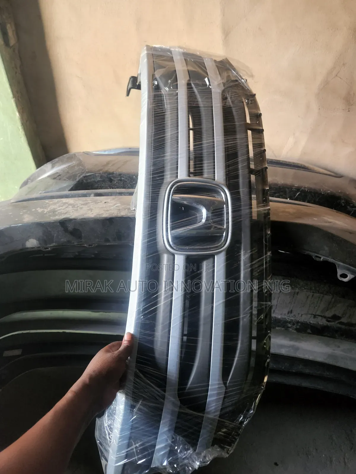 Front Grill Honda Odyssey 2013