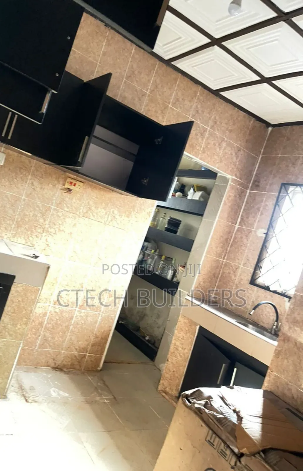 3bdrm Bungalow in Benin City for rent