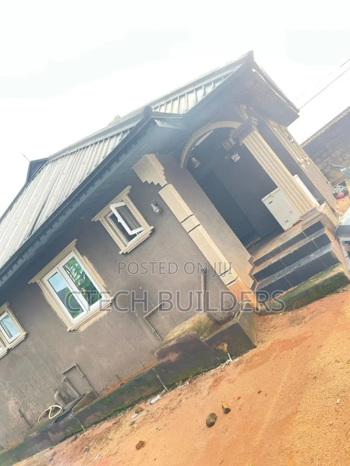 3bdrm Bungalow in Benin City for rent