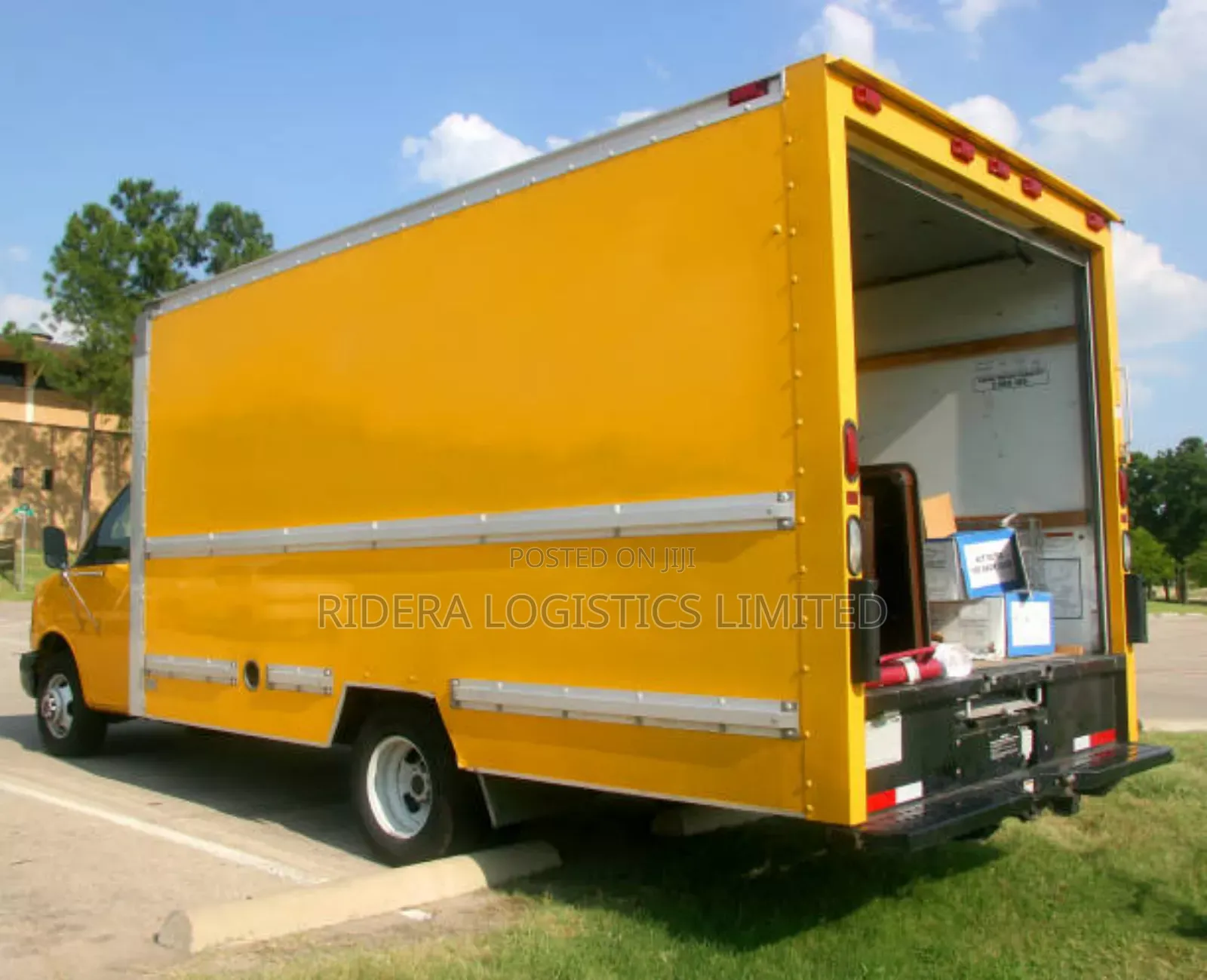 Moving Truck in Victoria Island