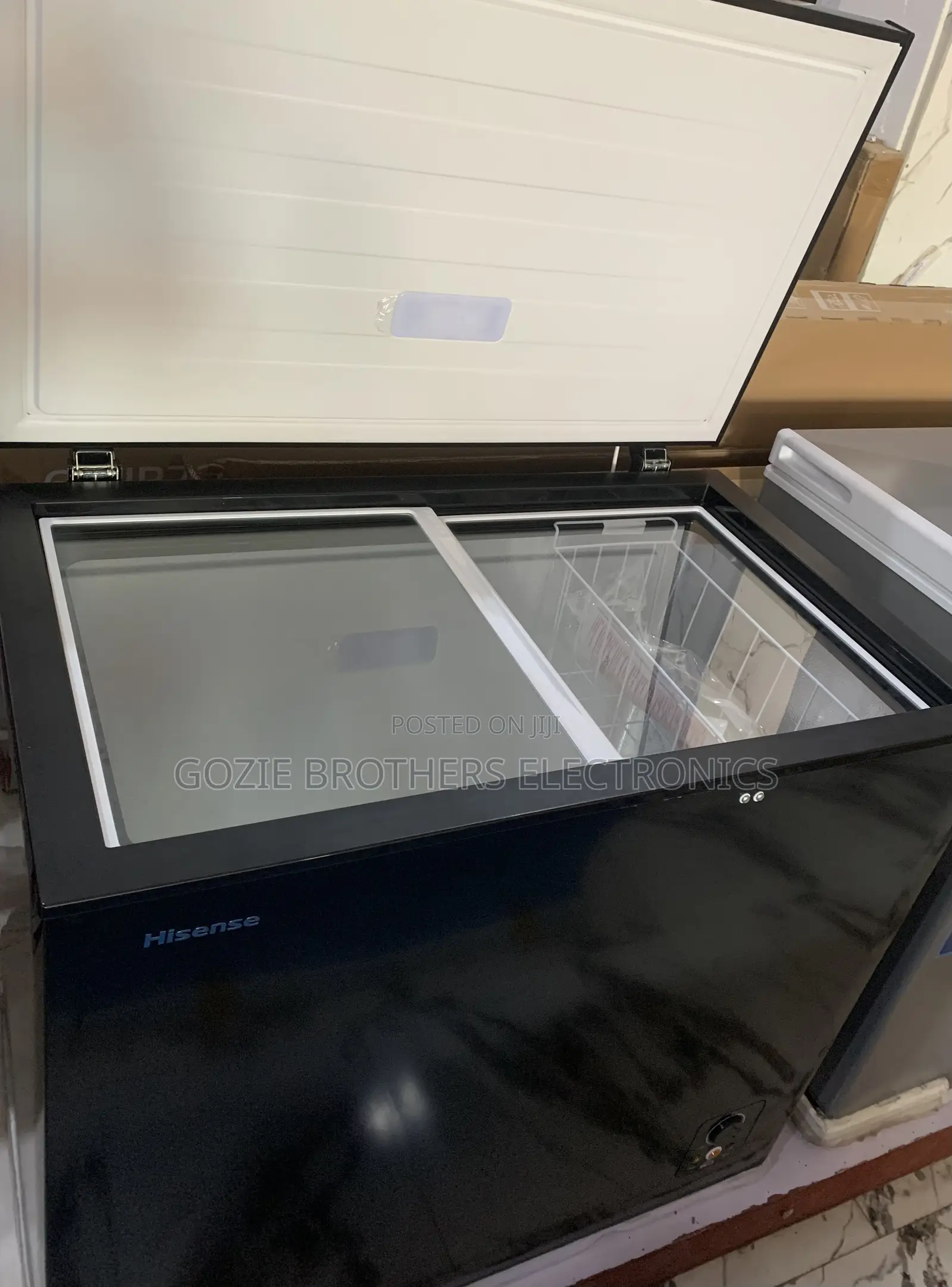 Hisense Chest Freezer With Sliding Glass 189liters ( Black)
