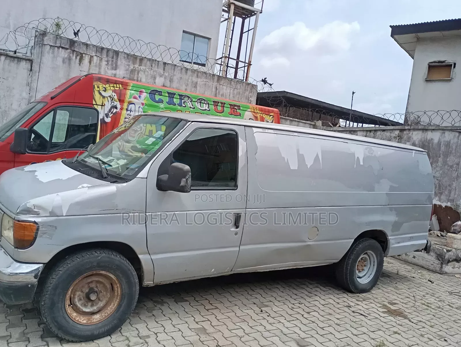 Moving Van in Ojota