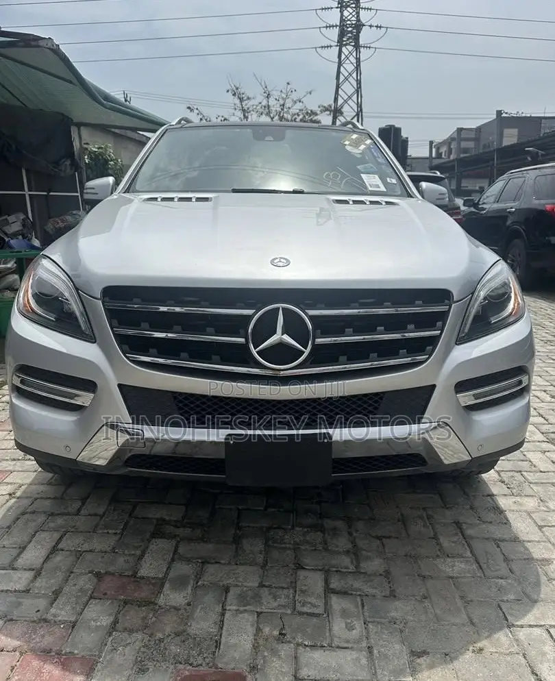 Mercedes-Benz M Class ML350 4MATIC 4dr SUV AWD (3.5L 6cyl 7A) 2014 Silver