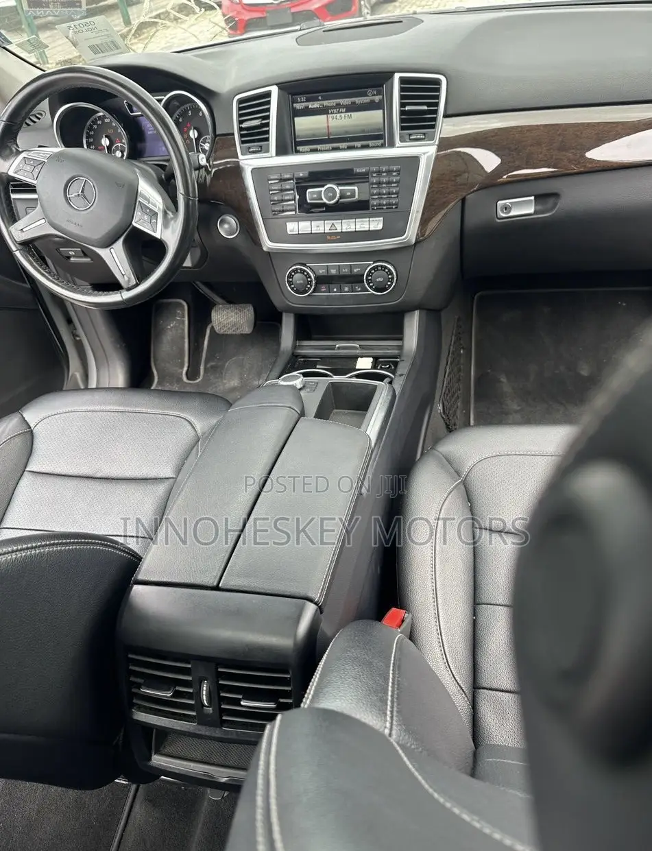Mercedes-Benz M Class ML350 4MATIC 4dr SUV AWD (3.5L 6cyl 7A) 2014 Silver