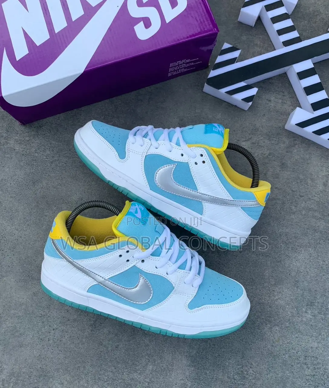 Nike Sb Dunk Low FTC Lagoon Pulse Sneakers