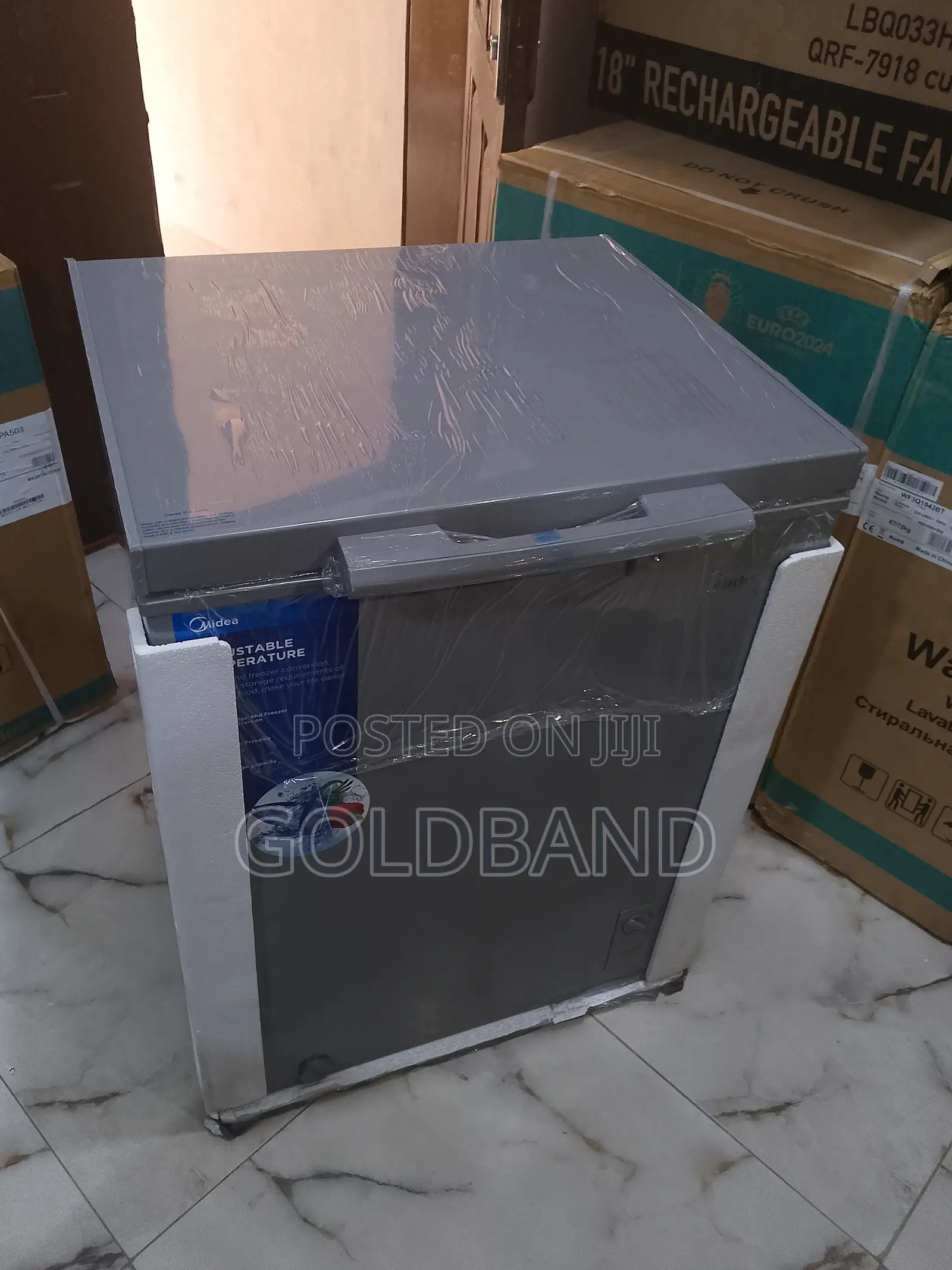 Midea 150L Cool Converse Chest Freezer (Hs-186cn)