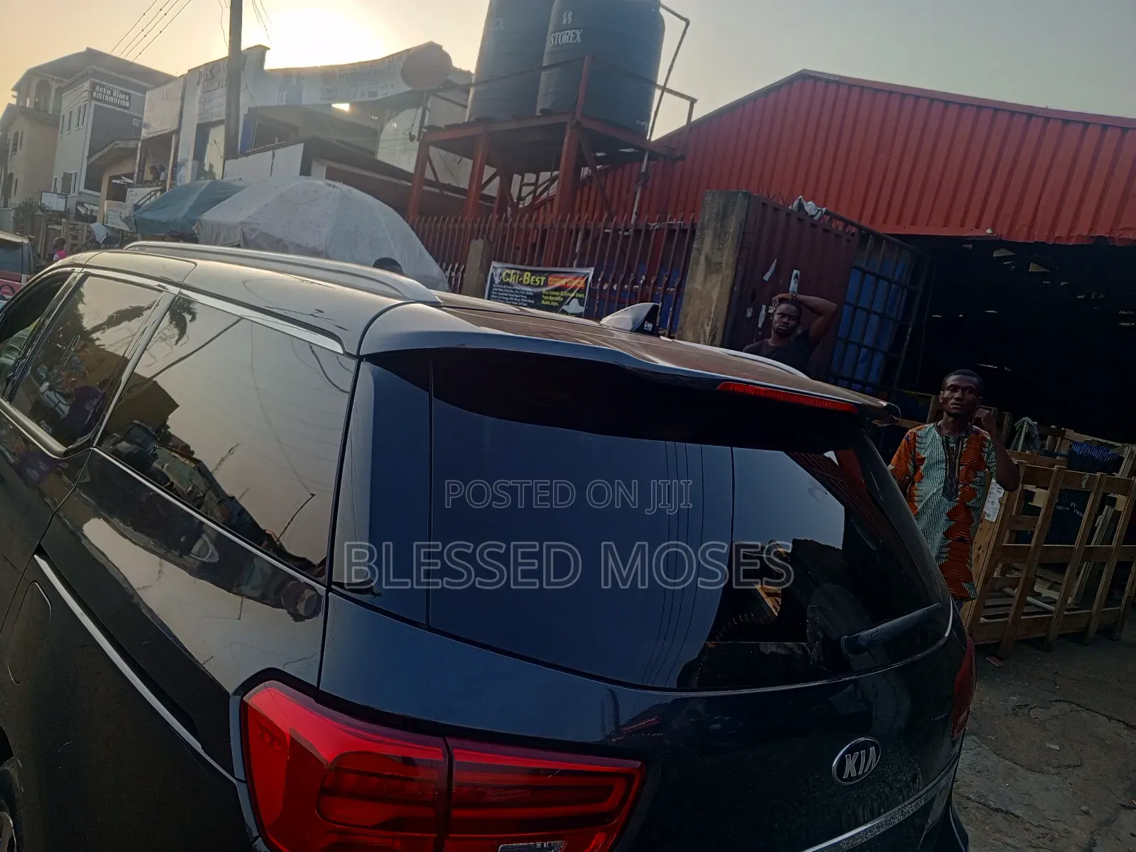 KIA Sedona Back Glass Tinted