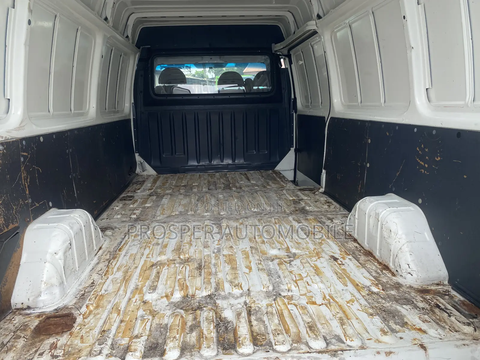 Ford Transit 2002 White