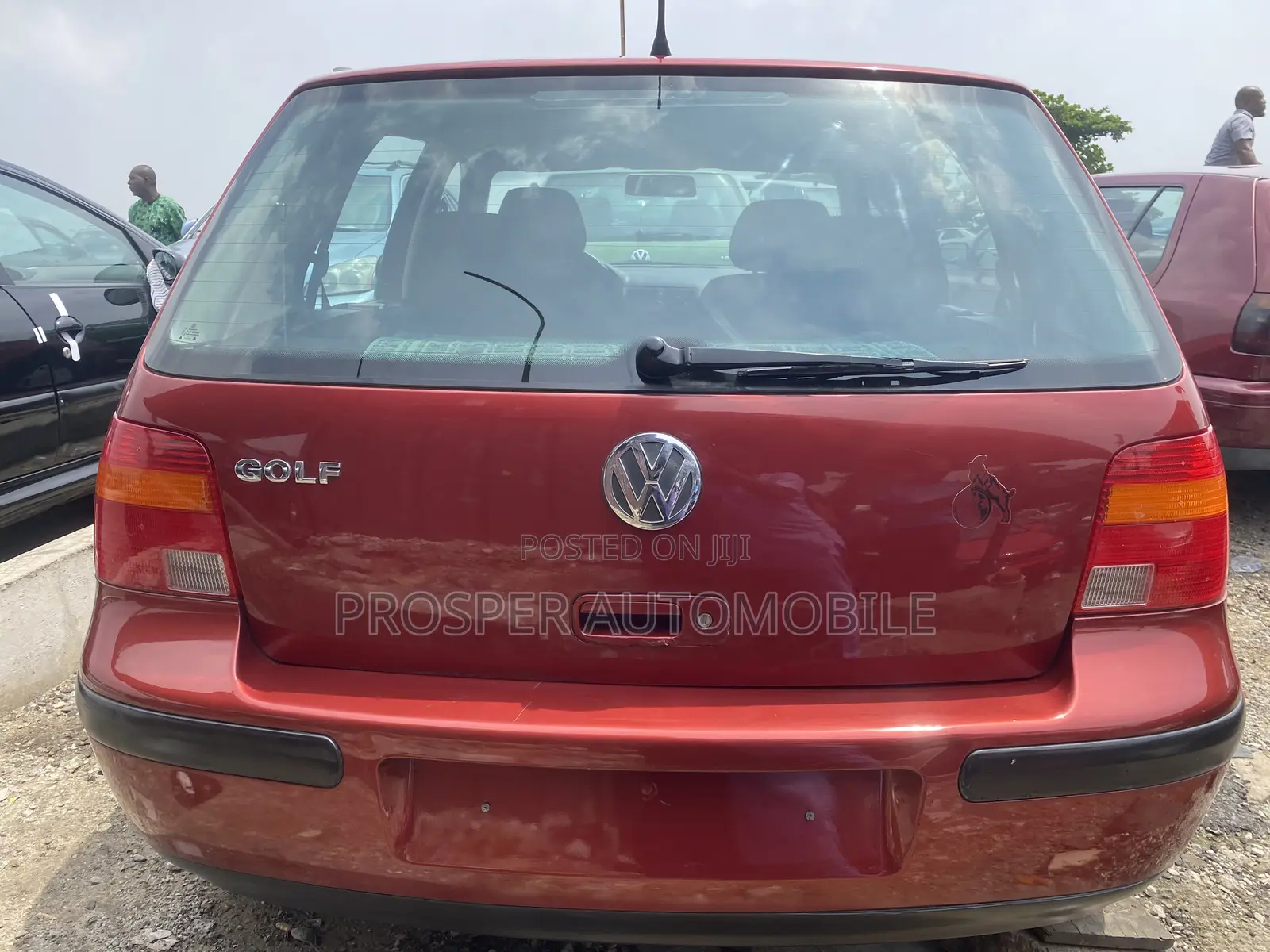 Volkswagen Golf 2004 Red