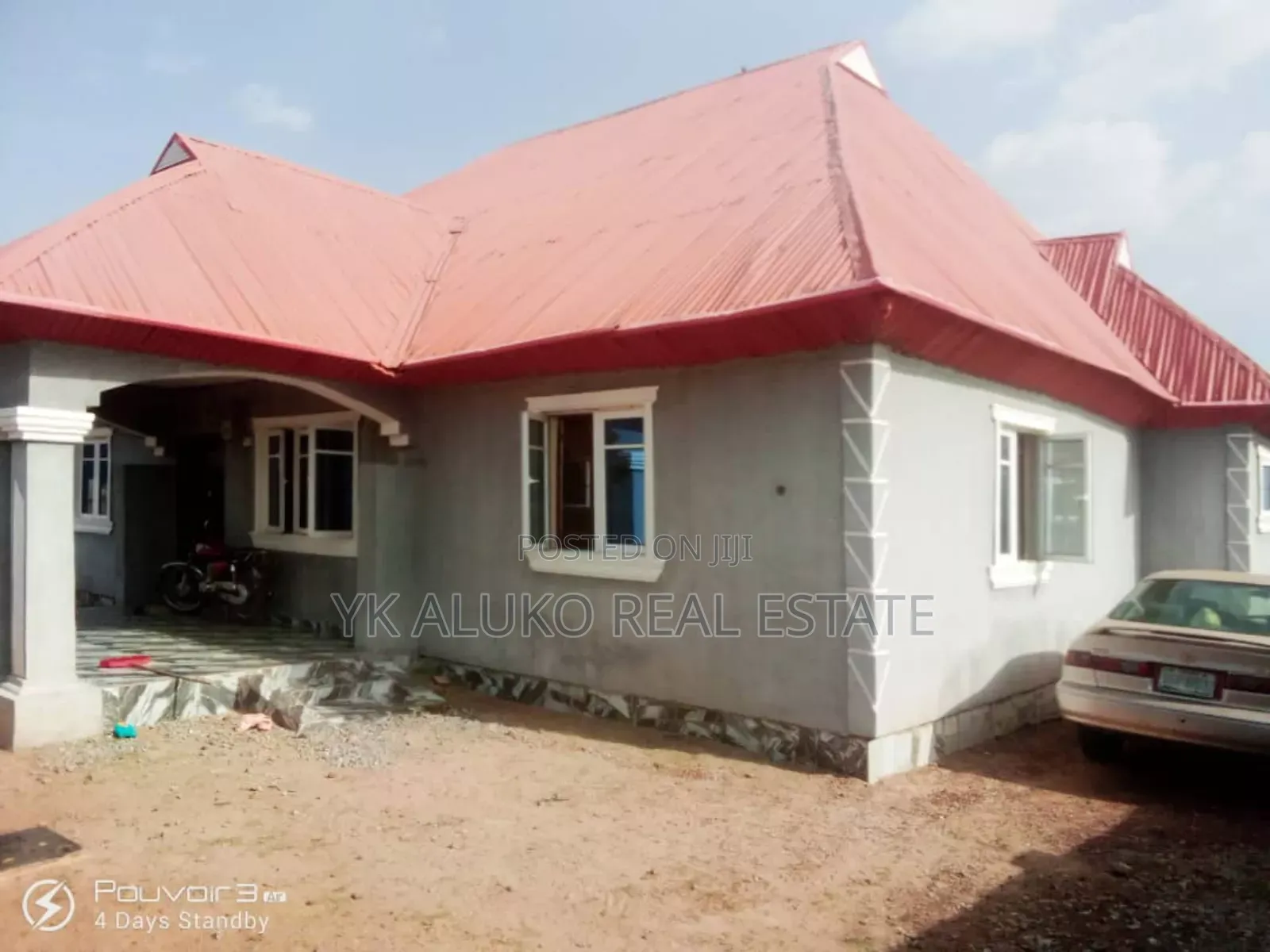 4bdrm Bungalow in Water View Estate for sale