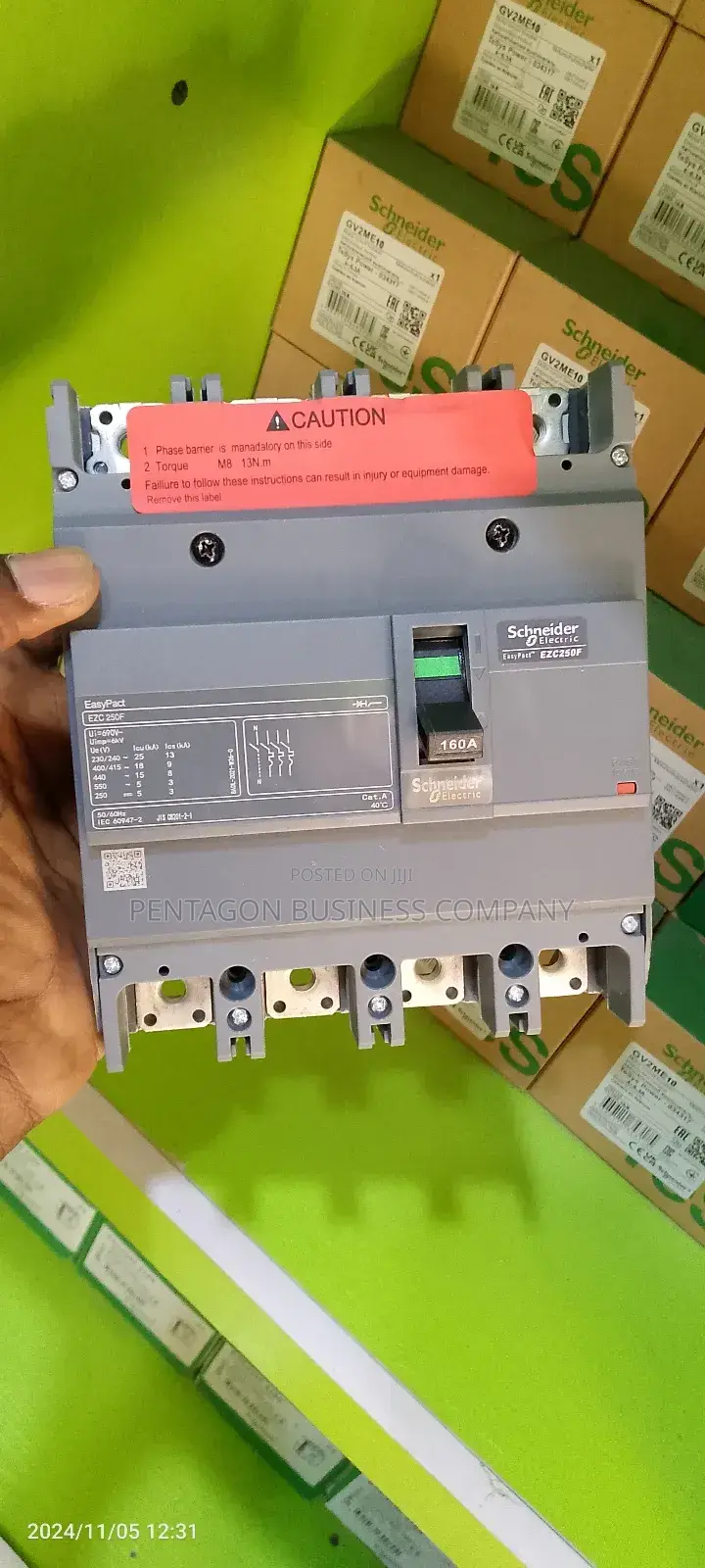 250ahms 4pole Schneider Easypact Breaker