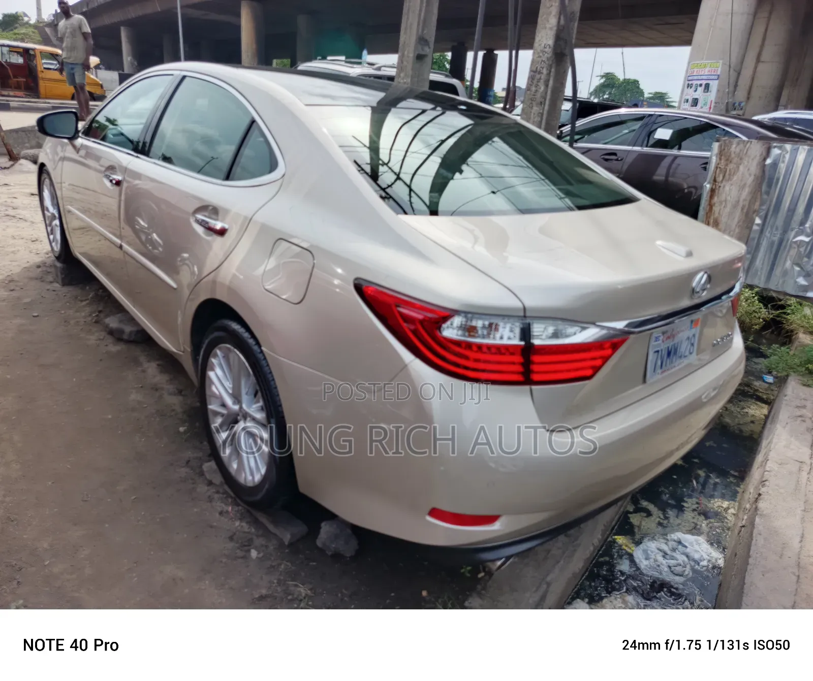 Lexus ES 2015 Gold