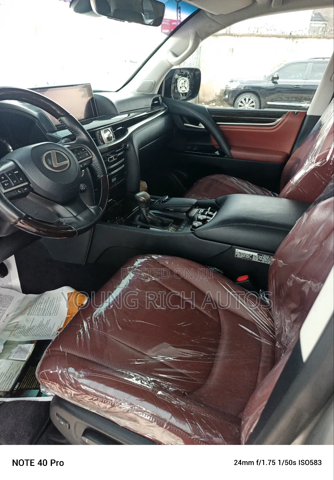 Lexus LX 2018 Gray
