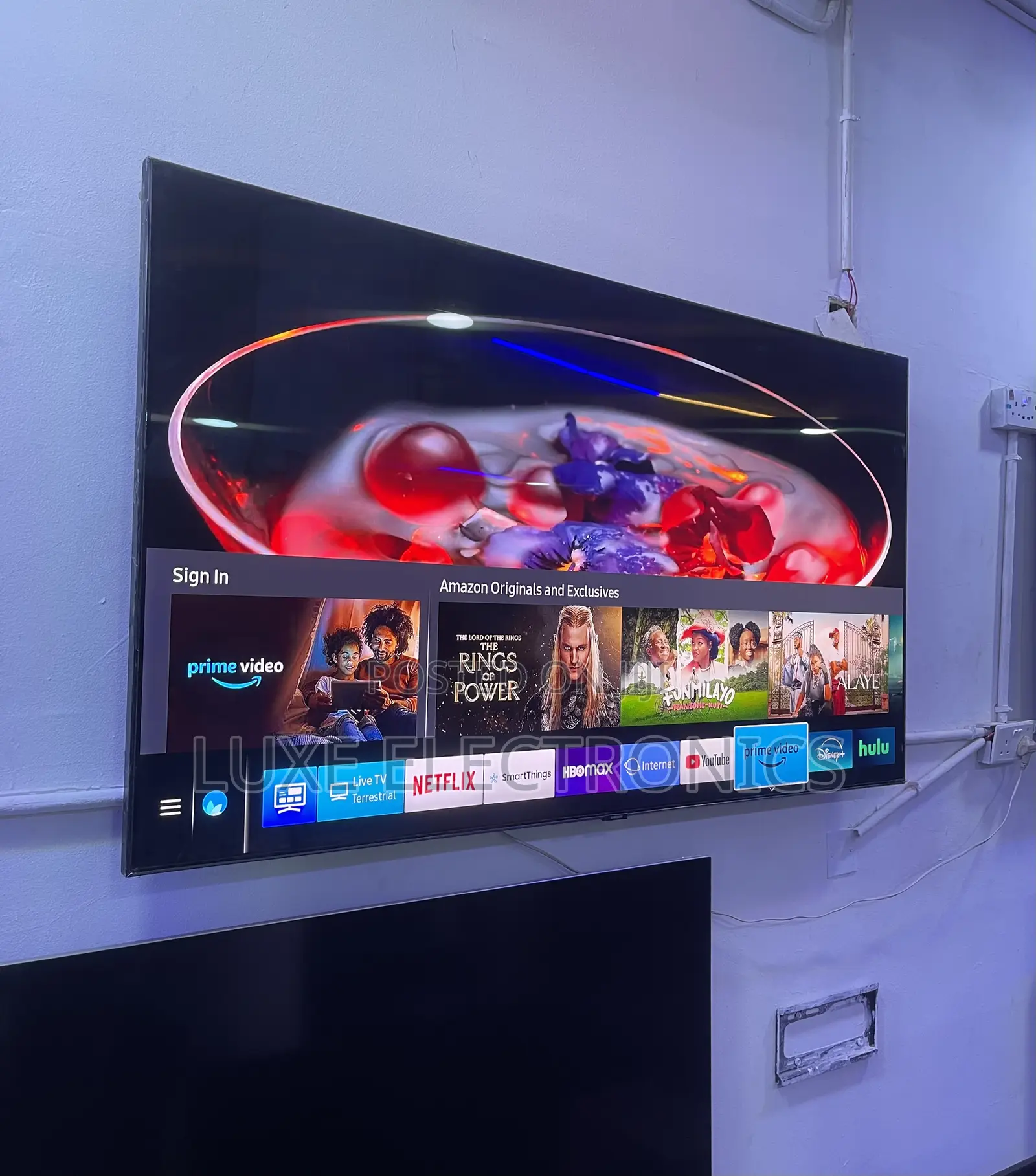 65 Inches Samsung QLED QHDR Frameless Smart Tv London Used