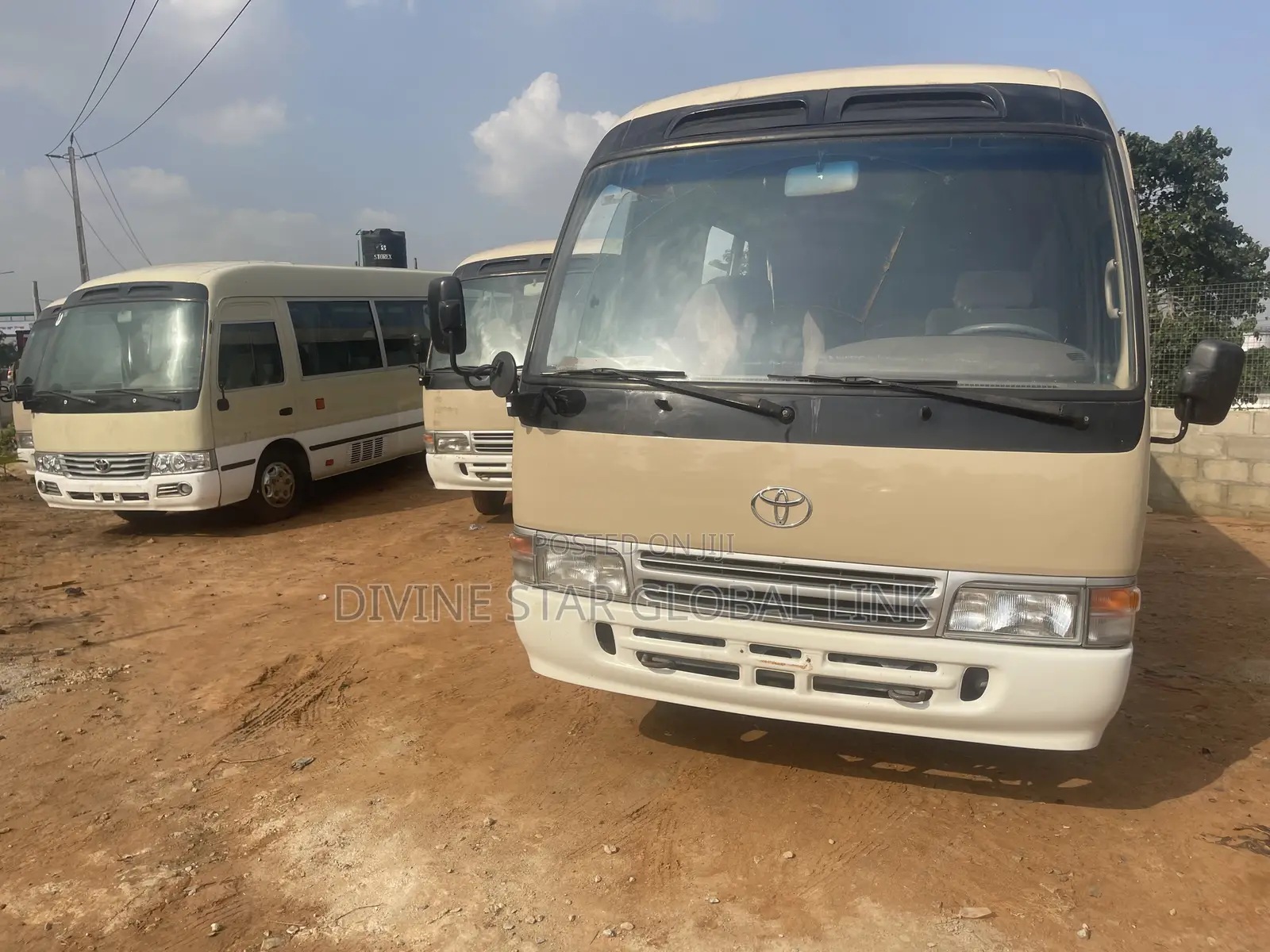 Toyota Coaster 2012 Gold
