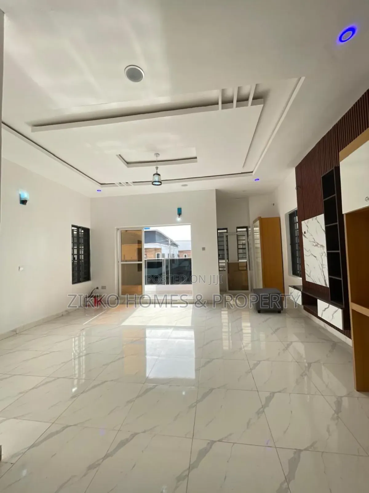 5bdrm Duplex in Ajah for sale
