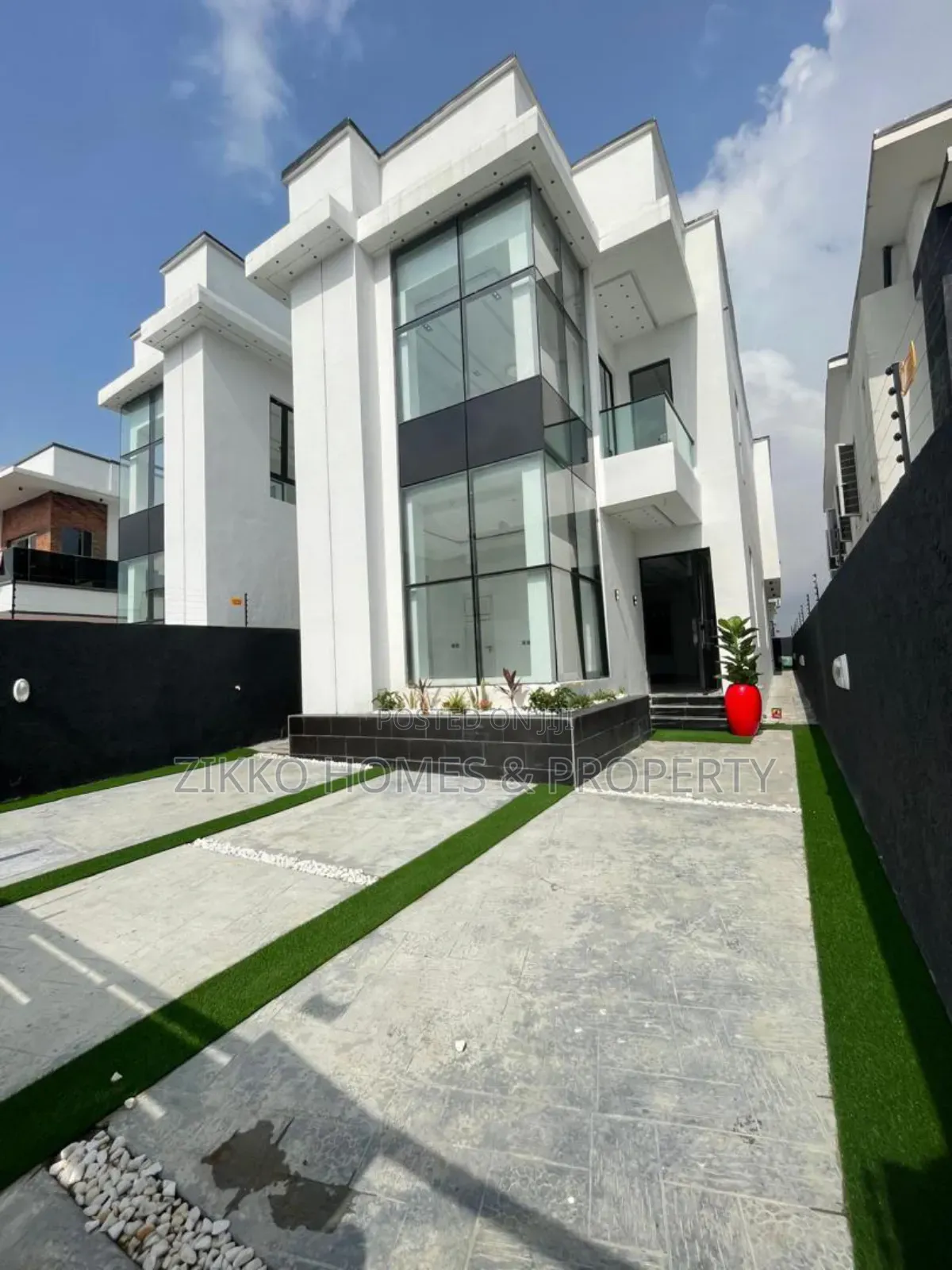5bdrm Duplex in Ajah for sale