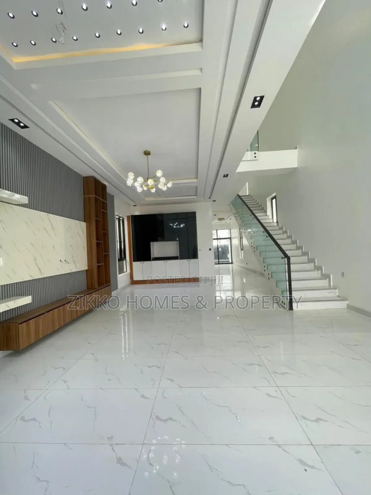 5bdrm Duplex in Ajah for sale