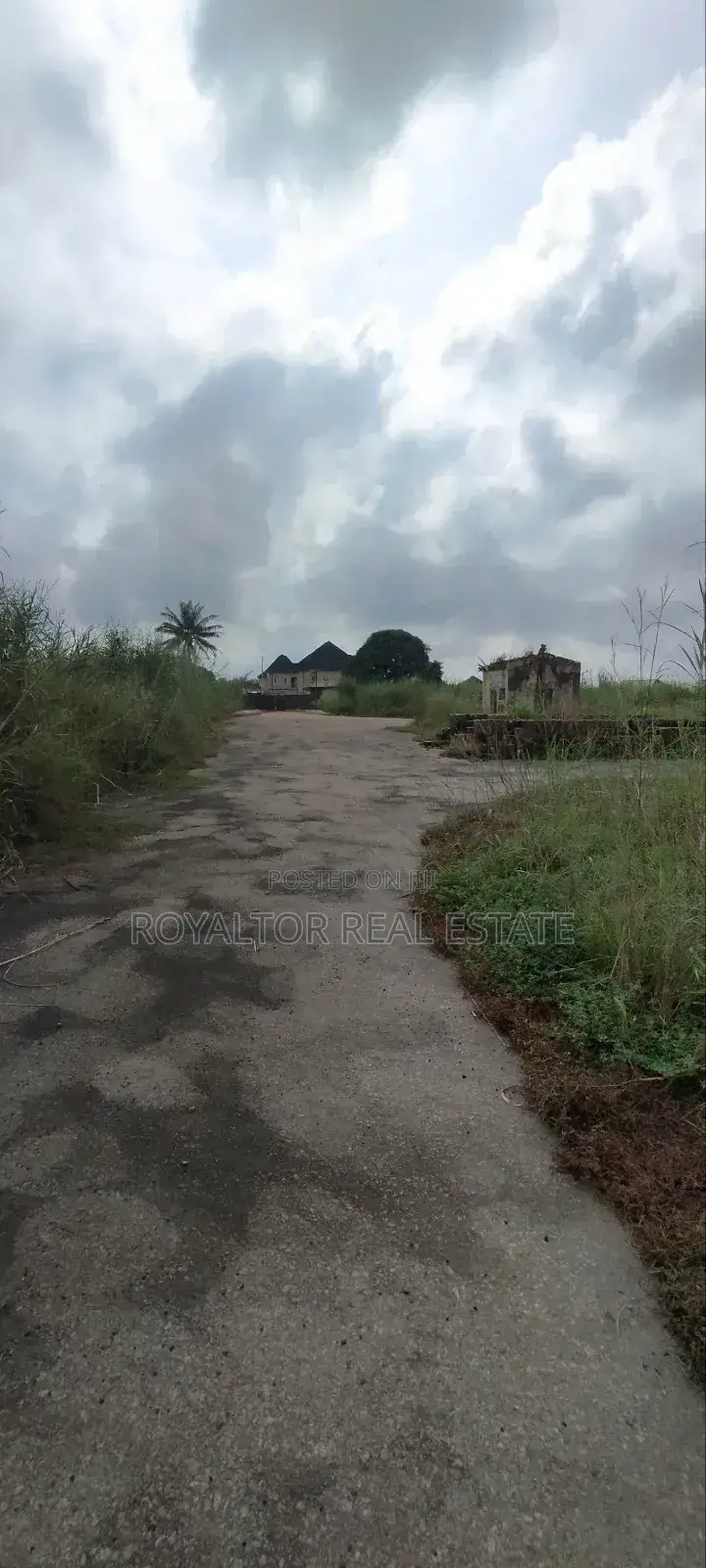 96 Plots of Land Fenced Gated Along Iyowa Main Road