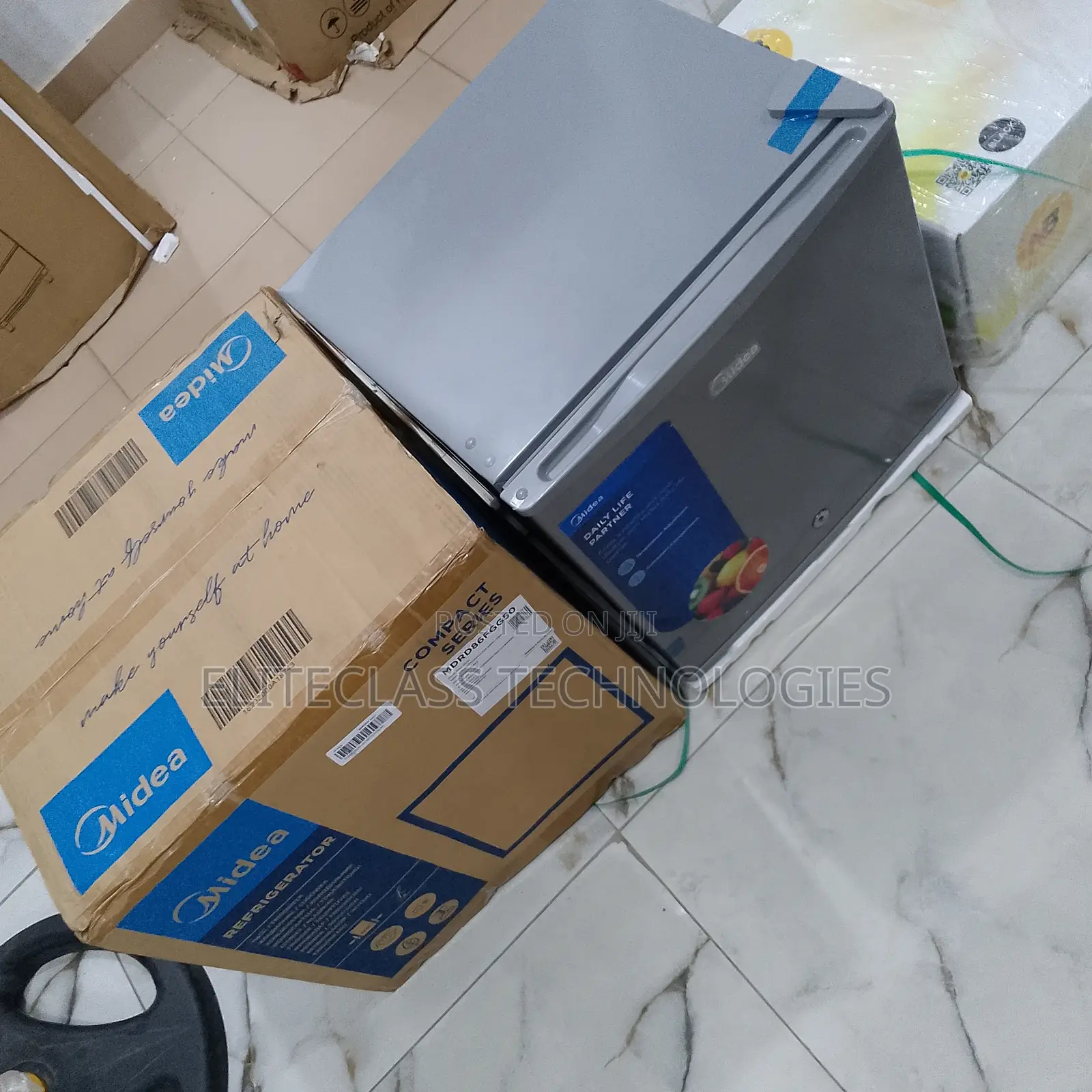 Midea 45l Refrigerator With Superior Cooling Performance