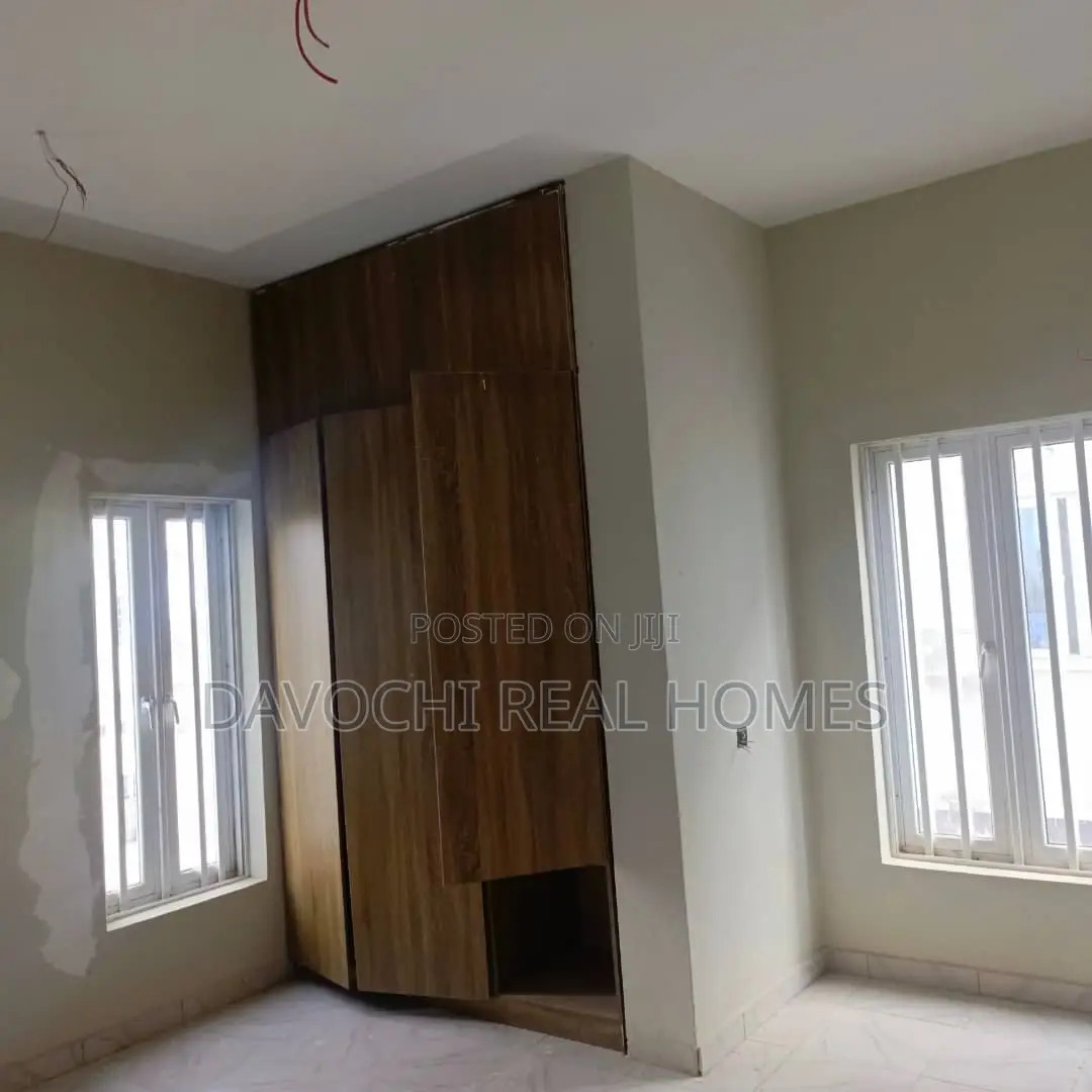 Furnished 3bdrm Apartment in Ikate for rent