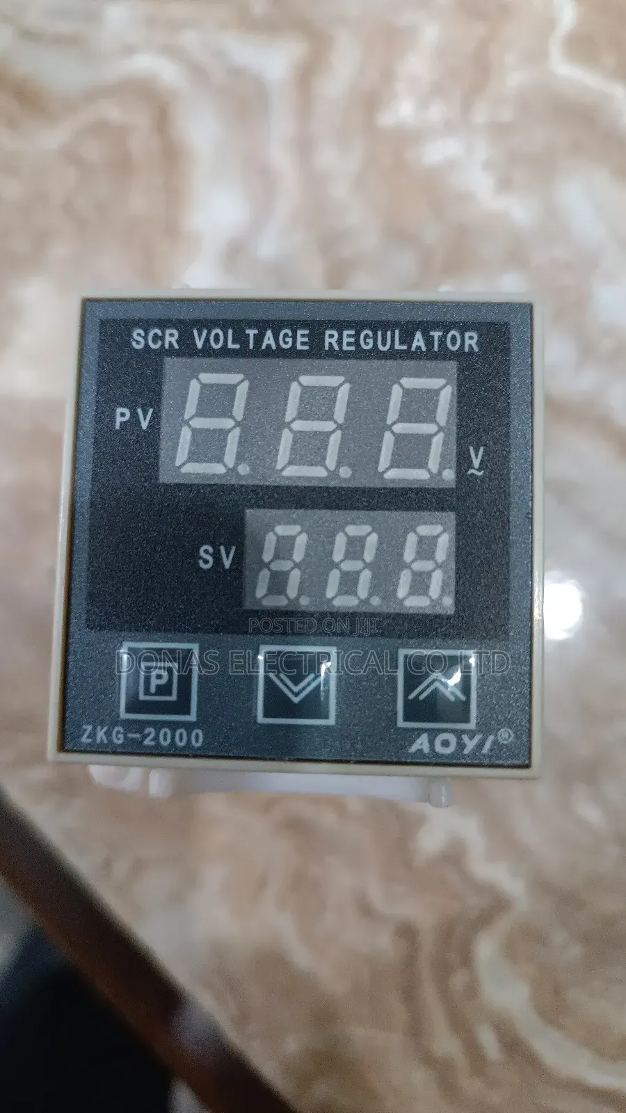 Voltage Regulator 220v