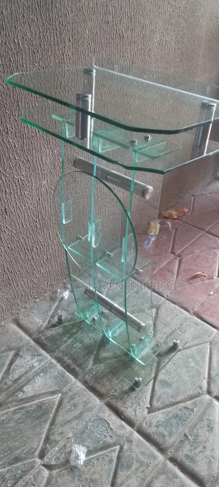 Unique Quality Thick Glass Pulpit for Church