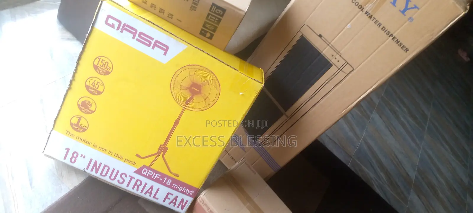 Supper Airflow Qasa 18" Rechargeable Fan