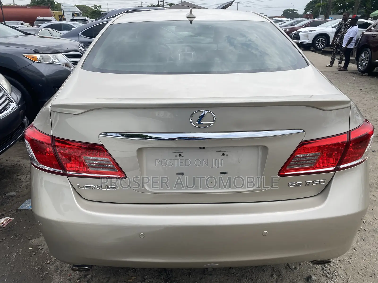 Lexus ES 350 2010 Gold