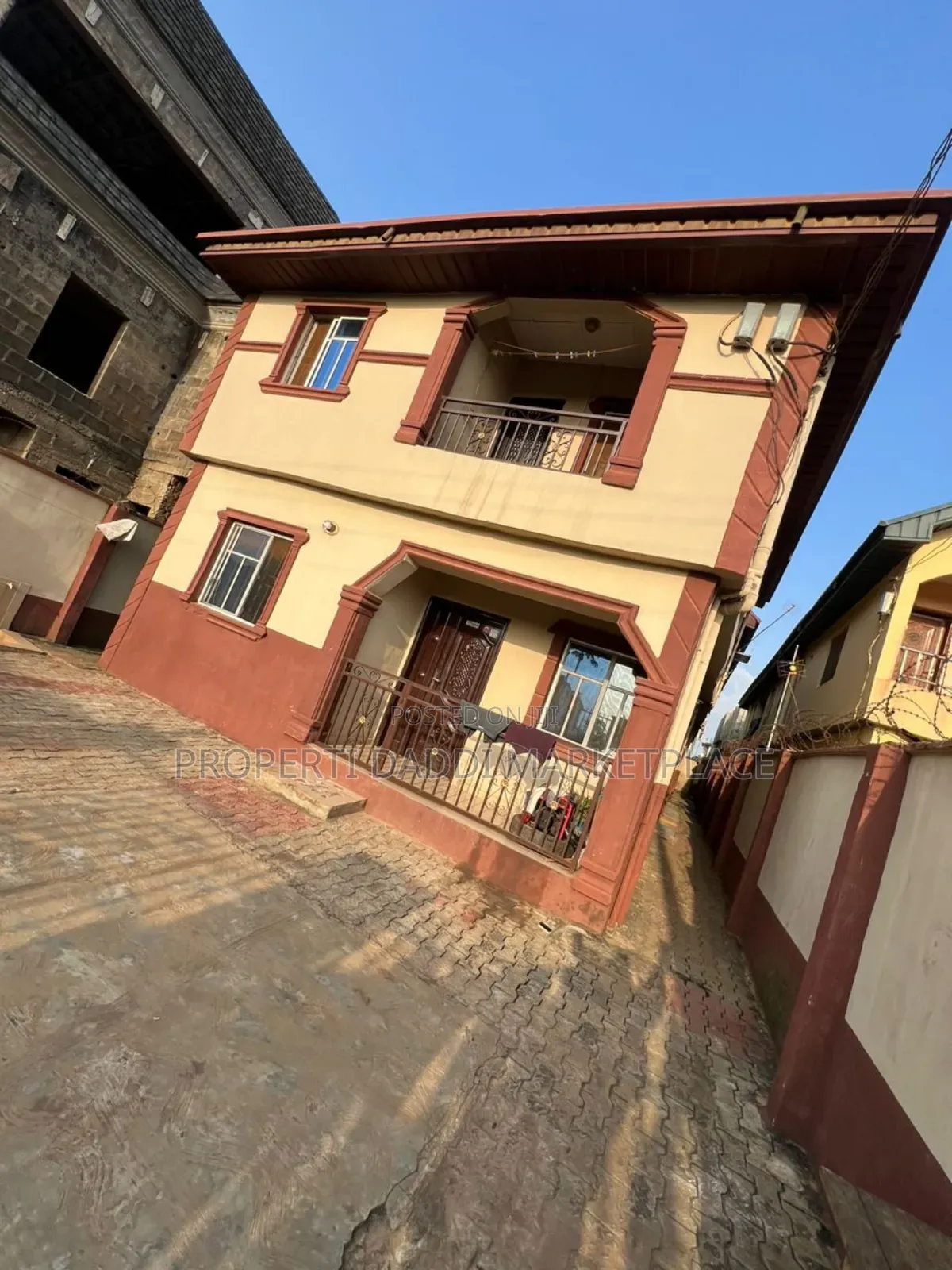 8bdrm Block of Flats in Peace Estate, Ayobo for sale