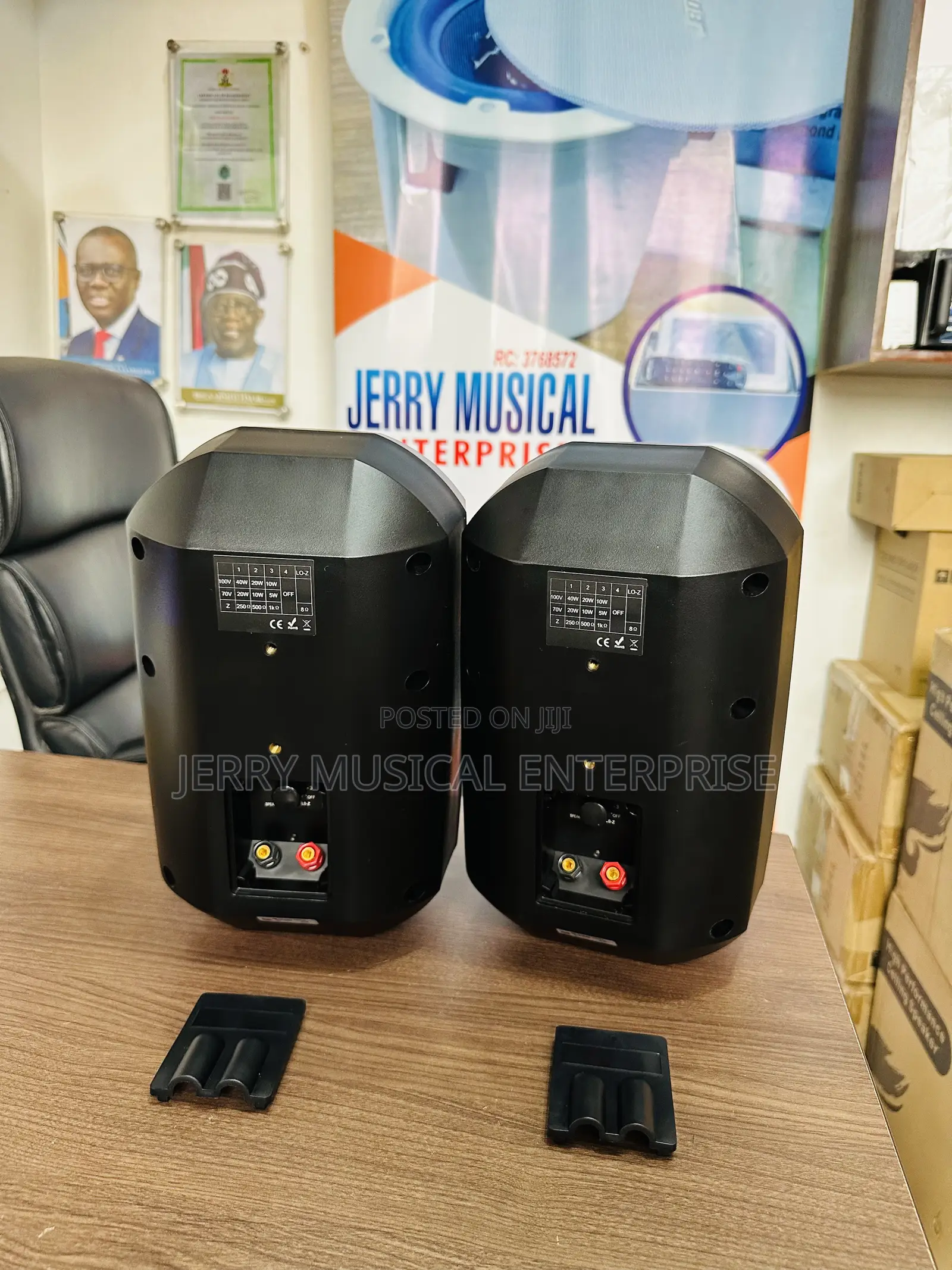 Waterproof Indoor/ Outdoor Floor and Hanging Speakers