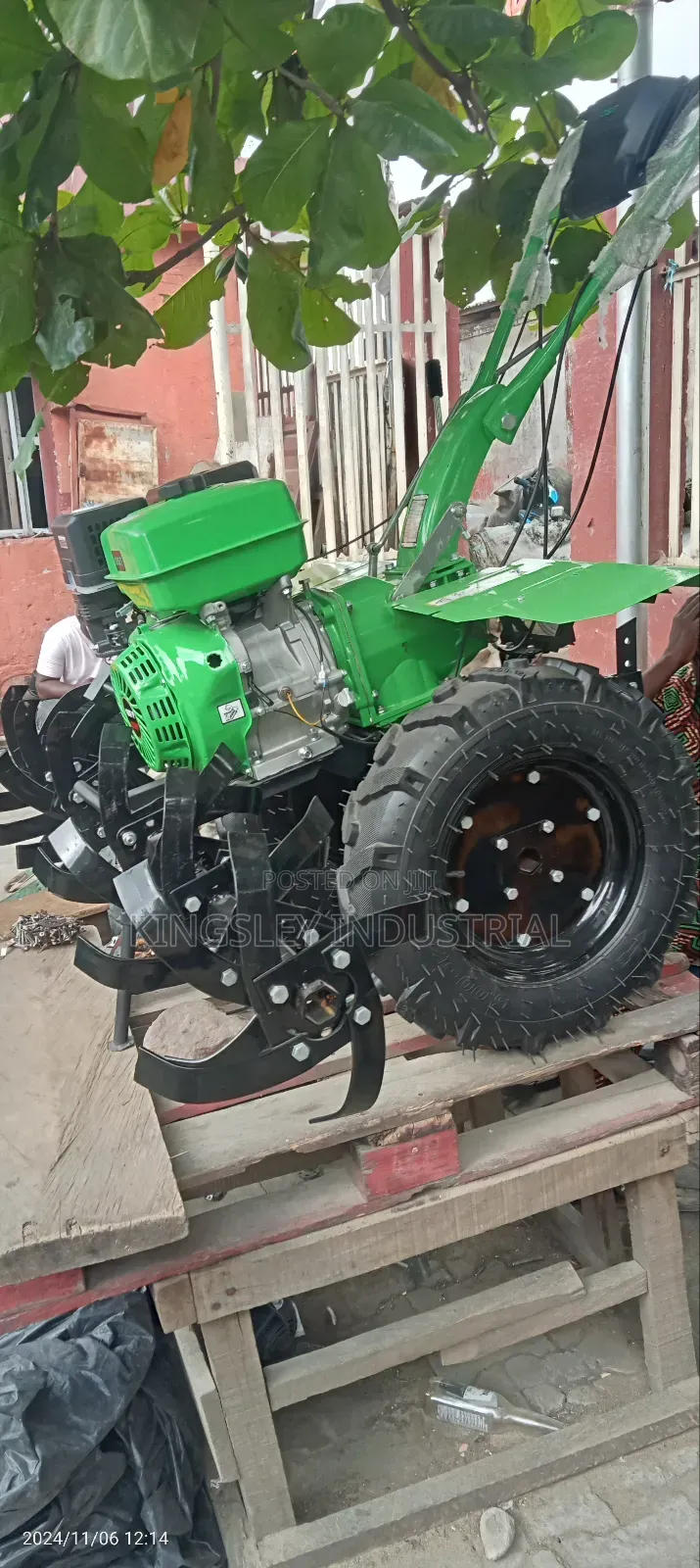 Petroleum Handle Power Tiller Machine