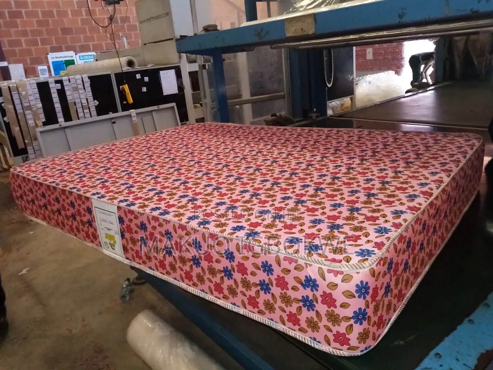 [Ow] Mouka Koko 4.5 by 6 by 11inches [Family Size]Wholesale and Retail