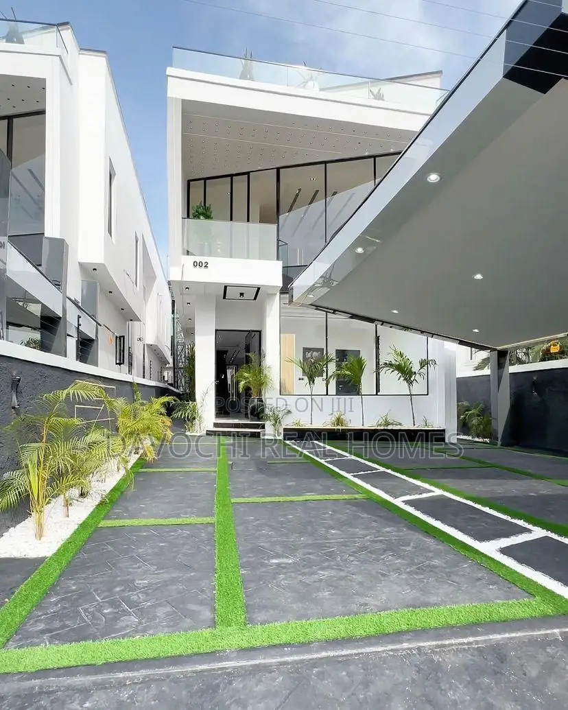 Furnished 5bdrm House in Chevron for sale