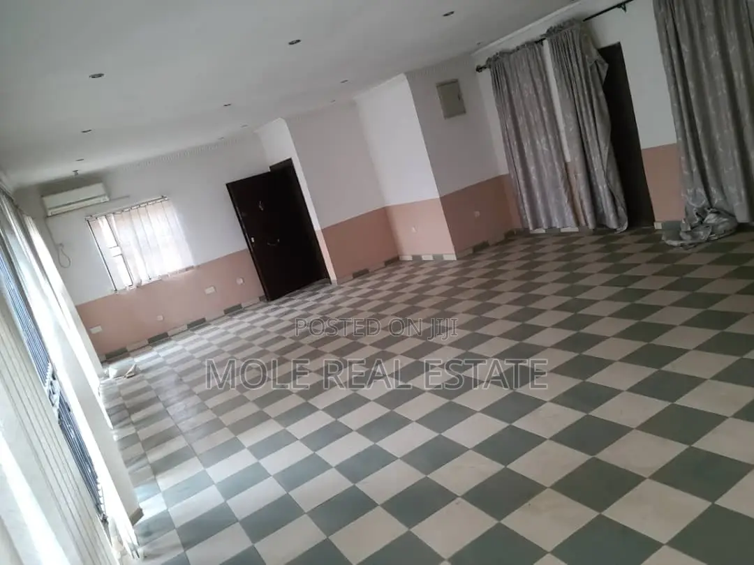 3bdrm Block of Flats in Fagbile Estate Phase, Ikotun/Igando for sale