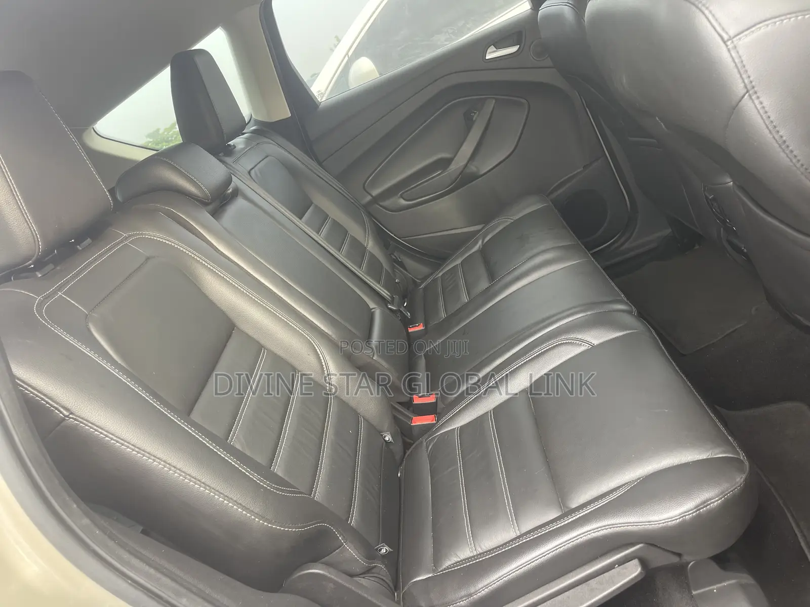 Ford Escape Titanium 4x4 2017 Gold