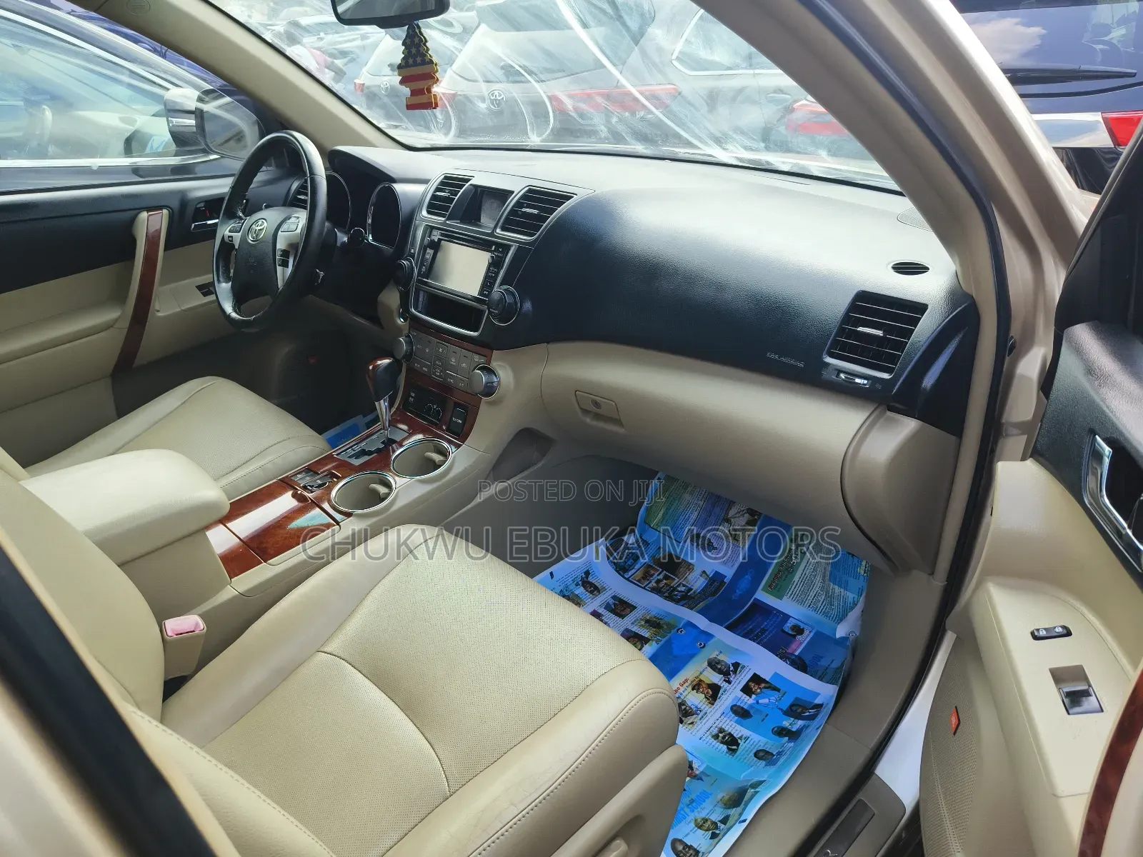 Toyota Highlander Limited 3.5l 4WD 2013 Gold