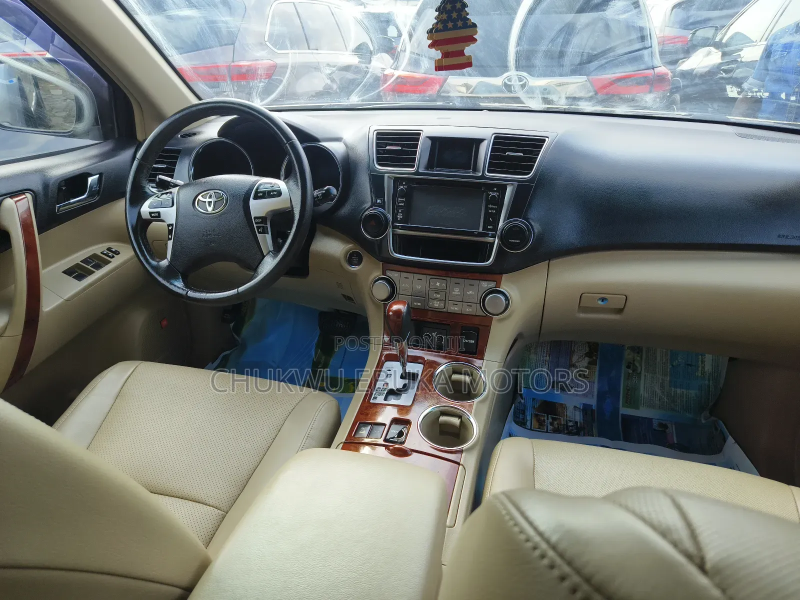 Toyota Highlander Limited 3.5l 4WD 2013 Gold