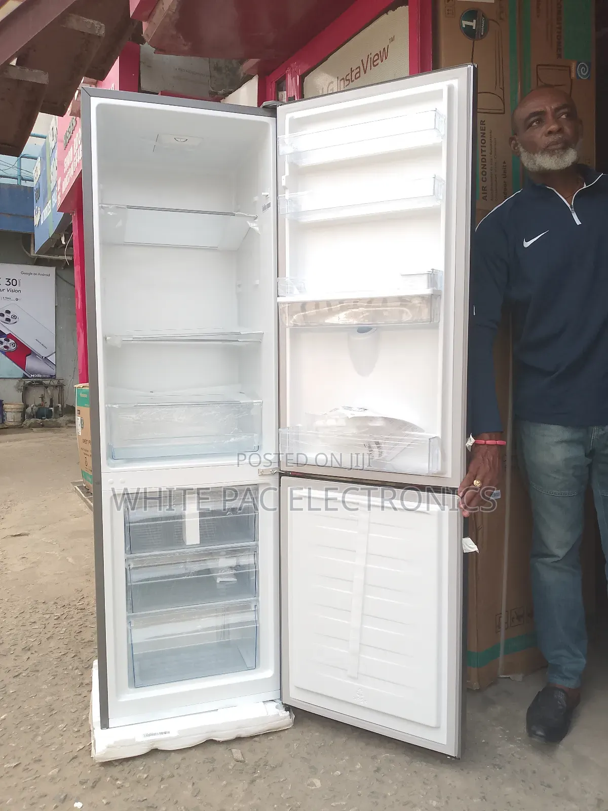 New Hisense Fridge 264_litre Bottom Freezer With Dispenser