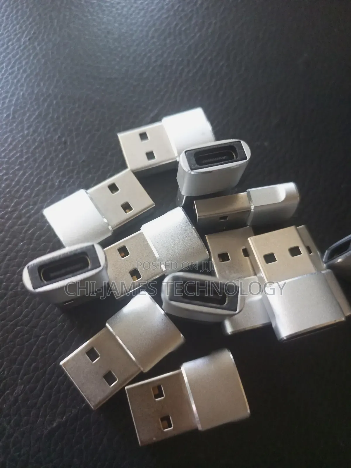 Type C (In)- USB 3.0(Out)