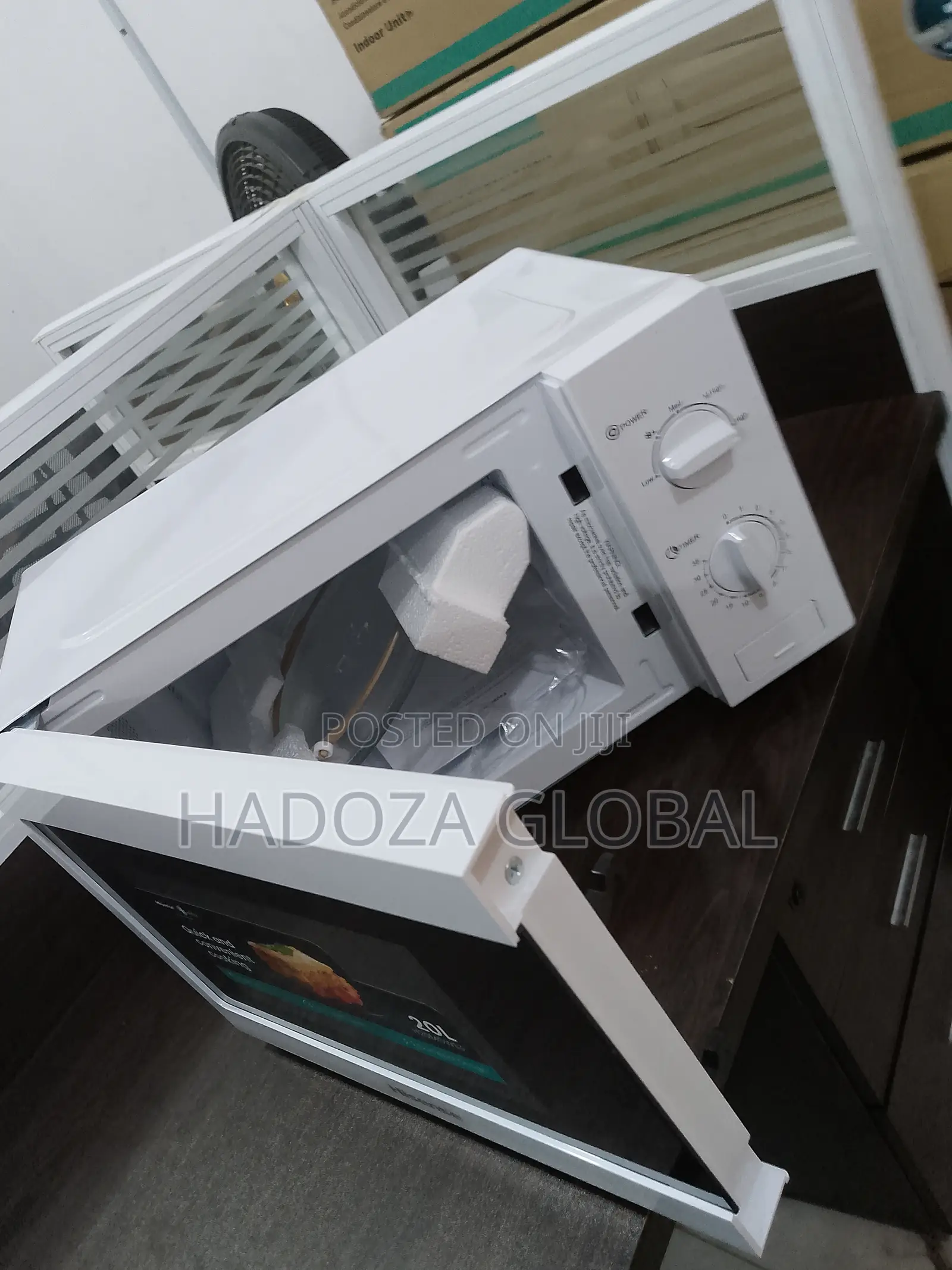 Budget-Friendly Hisense 20liters Microwave