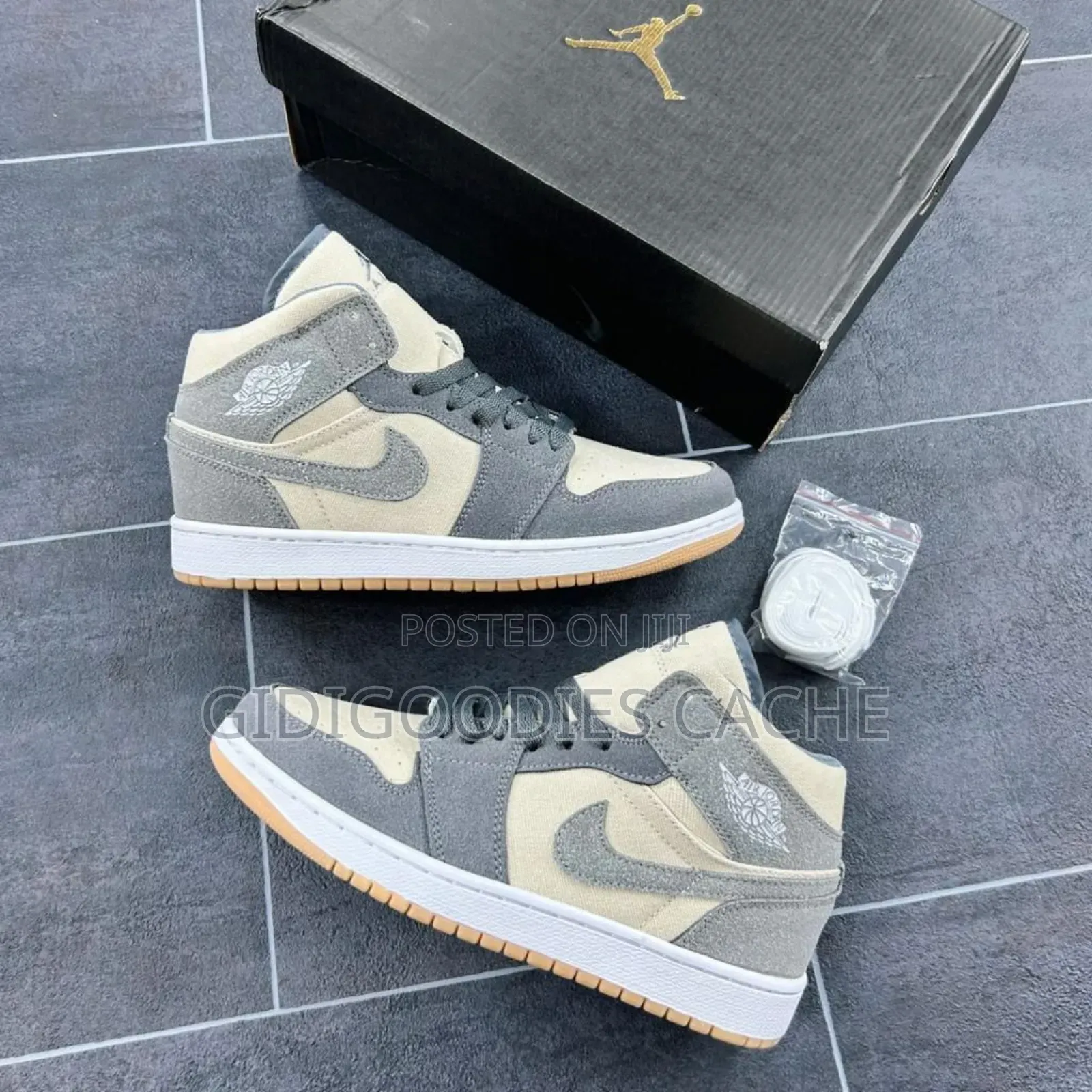 *Nike Air Jordan 1 SE Coconut Milk/Particle Gray Sneakers